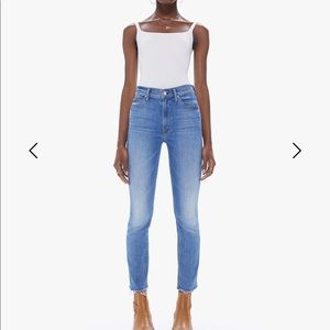 MOTHER Denim MID RISE DAZZLER ANKLE FRAY
Birds Of Paradise size US 24